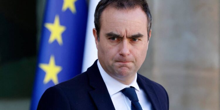 رئيس الوزراء الفرنسي سيباستيان لوكورنو