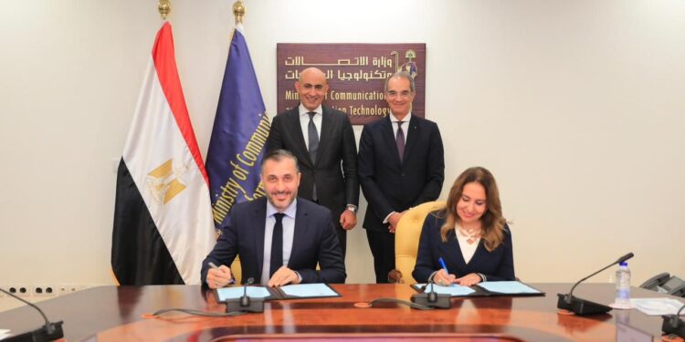 وزير الاتصالات: نستهدف التوسع في إنشاء فروع جديدة لمدارس WE للتكنولوجيا التطبيقية