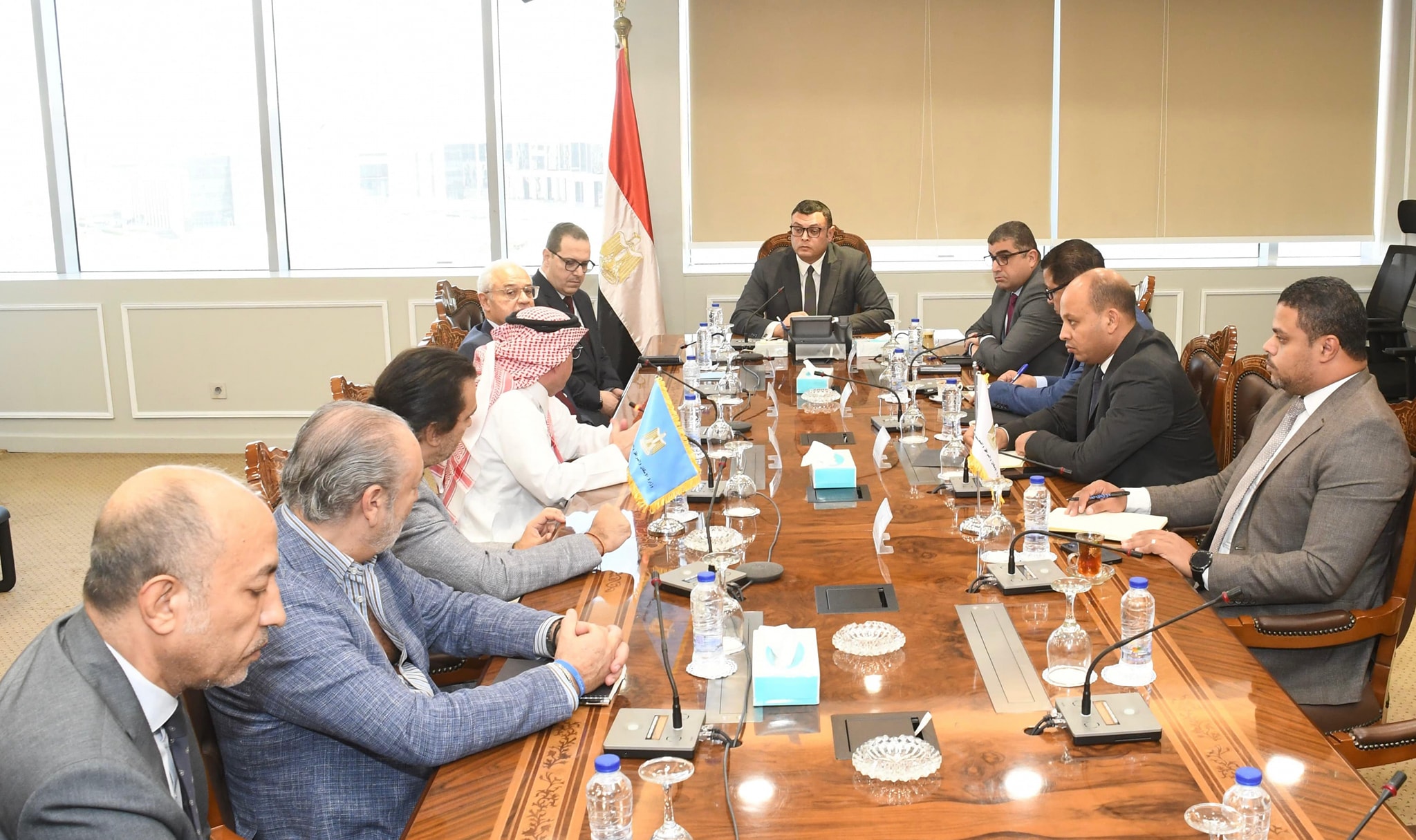 وزير الإسكان يبحث مع "المنظمة العربية للسياحة" تعزيز التعاون في مجال الاستثمار السياحي