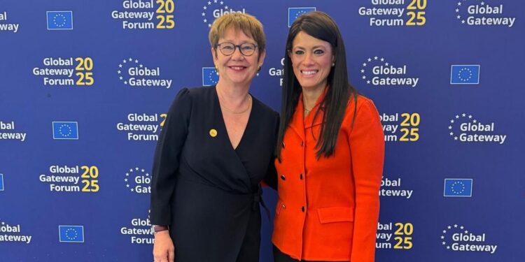 وزيرة التخطيط تبحث مع رئيسة "الأوروبي لإعادة الإعمار" محفظة التعاون والمشروعات التنموية