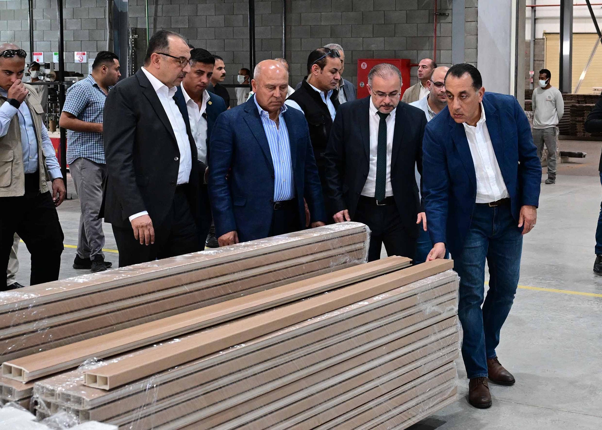 رئيس الوزراء يفتتح مصنع “بونالو للصناعات البلاستيكية والخشبية” باستثمارات 12 مليون دولار