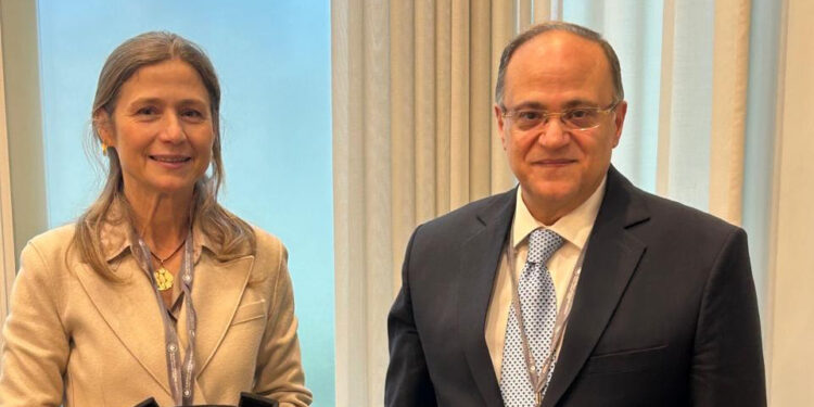 مصر تبحث مع إسبانيا التعاون في قطاع الأدوية