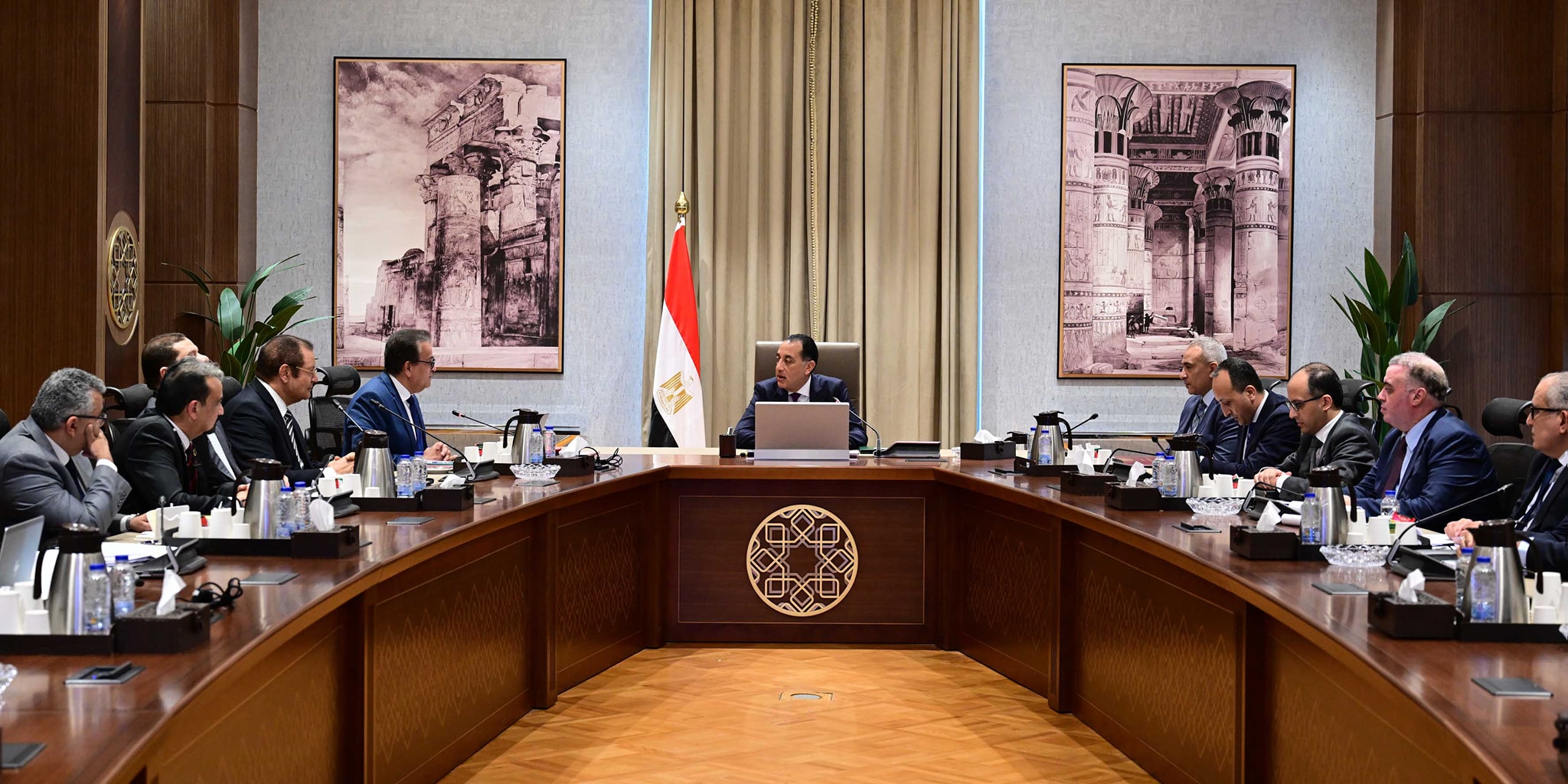 رئيس الوزراء يتابع تطبيق المرحلة الثانية لمنظومة التأمين الصحي الشامل