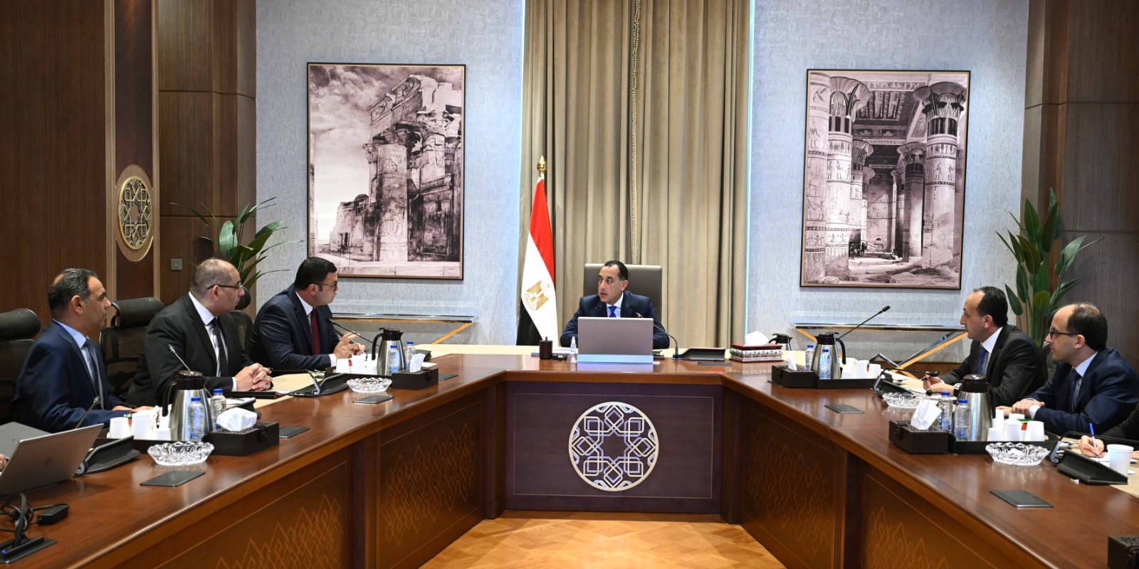 رئيس الوزراء يتابع موقف تنفيذ المشروعات السكنية بالمدن الجديدة