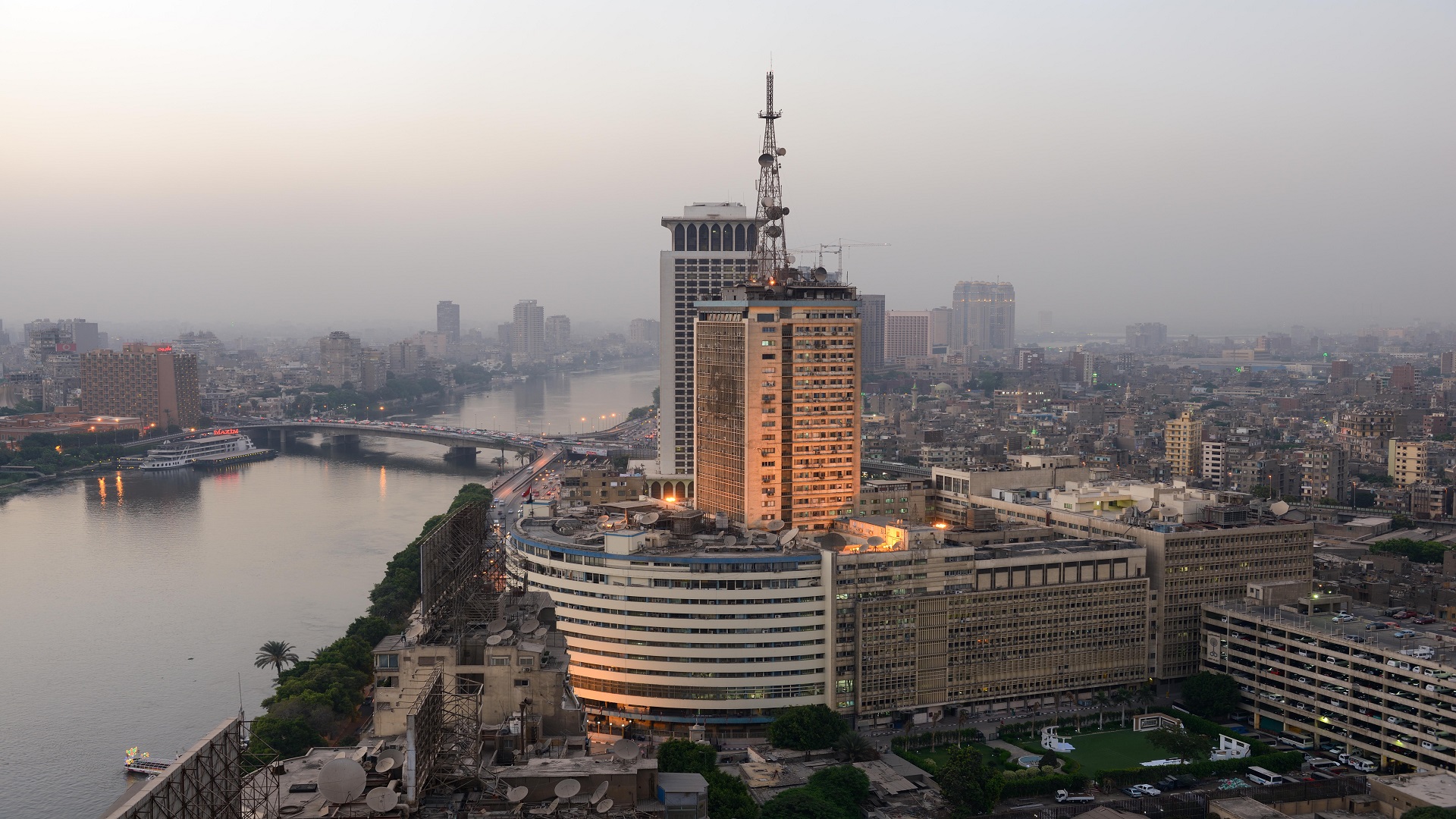 تشكيل اللجنة الرئيسية لتطوير الإعلام المصري