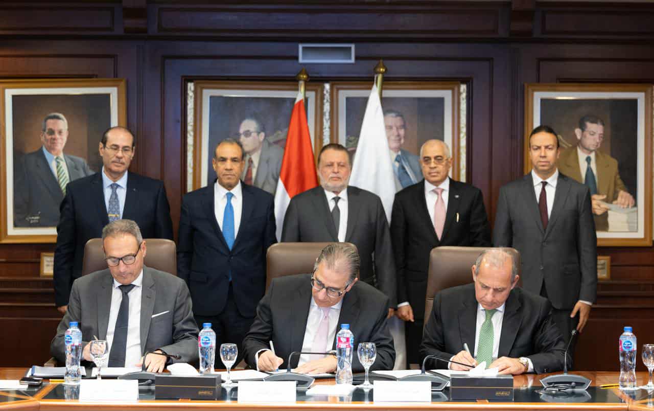 “البنك المركزي” يطلق مبادرة “افتح حسابك في مصر” للعاملين بالخارج