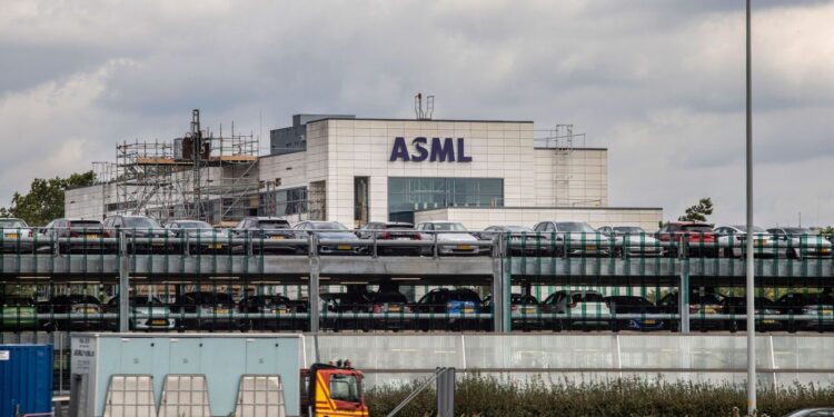 إيه إس إم إل