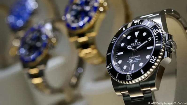 الساعات السويسرية