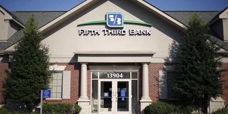 فيفث ثيرد بانكورب