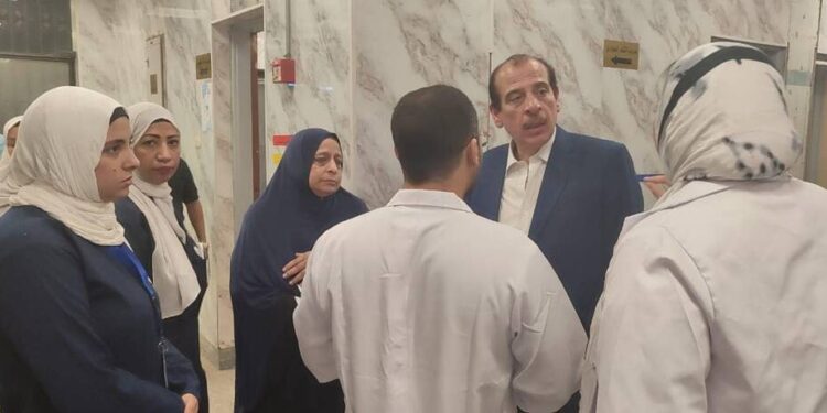 نائب وزير الصحة يحل قيادات بمستشفى حلوان للتحقيق