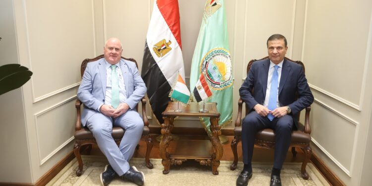 مصر وأيرلندا تبحثان تعزيز التعاون في القطاع الزراعي