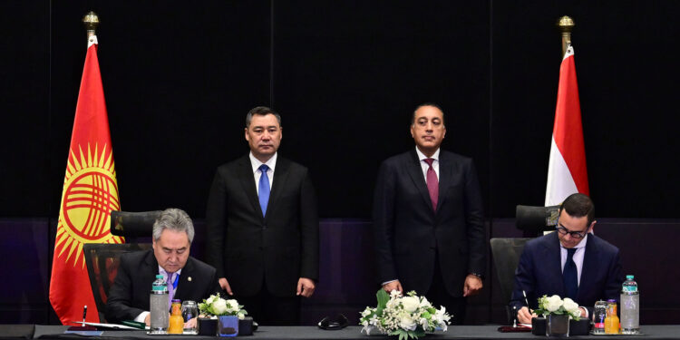 مصر وقرغيزستان توقعان عددًا من اتفاقيات التعاون
