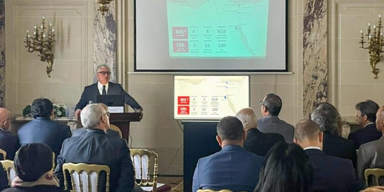 "اقتصادية قناة السويس" تعرض الفرص الاستثمارية المتاحة أمام الشركات الفرنسية