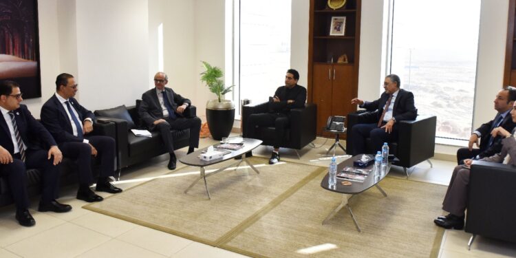 هيئة الاستثمار تبحث توسع "مينهارت" السنغافورية في قطاع السياحة بمصر