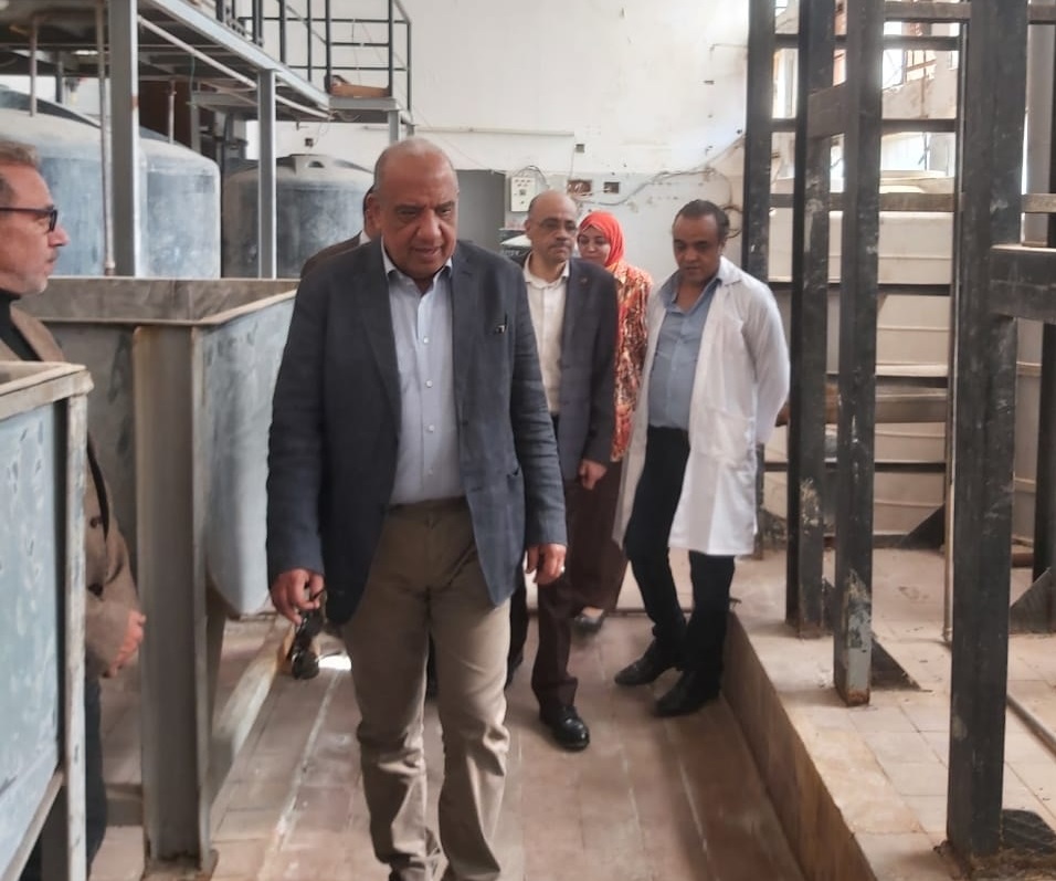 وزير الكهرباء يتفقد مجمع الوحدات التكنولوجية التابع لهيئة المواد النووية في "أنشاص"
