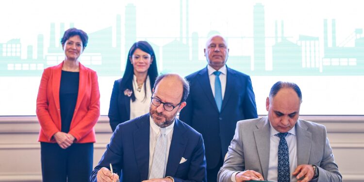 54 مليون يورو تمويل ميسّر أوروبي لتنفيذ برنامج الصناعات الخضراء المستدامة بمصر