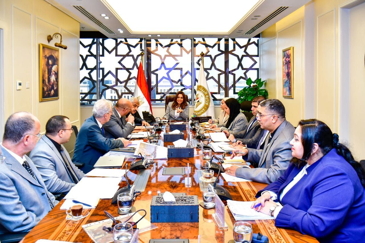 "طلعت مصطفى" تعرض على "البيئة" مخططها لتنفيذ مشروعًا سياحيًا في شرم الشيخ