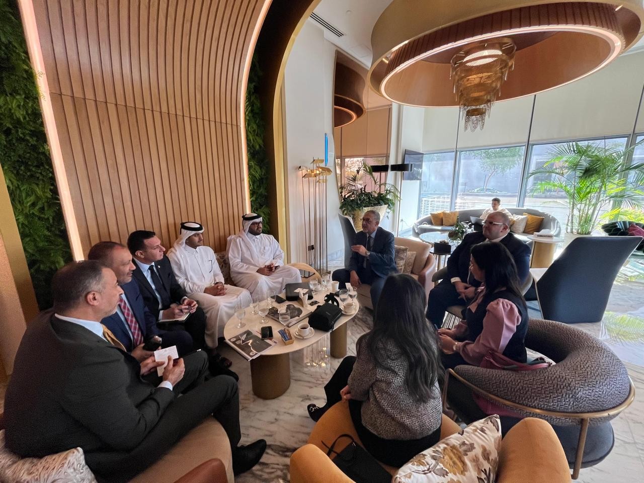 هيئة الاستثمار تبحث مع رجال الأعمال القطريين فرص التوسع الاستثماري في مصر
