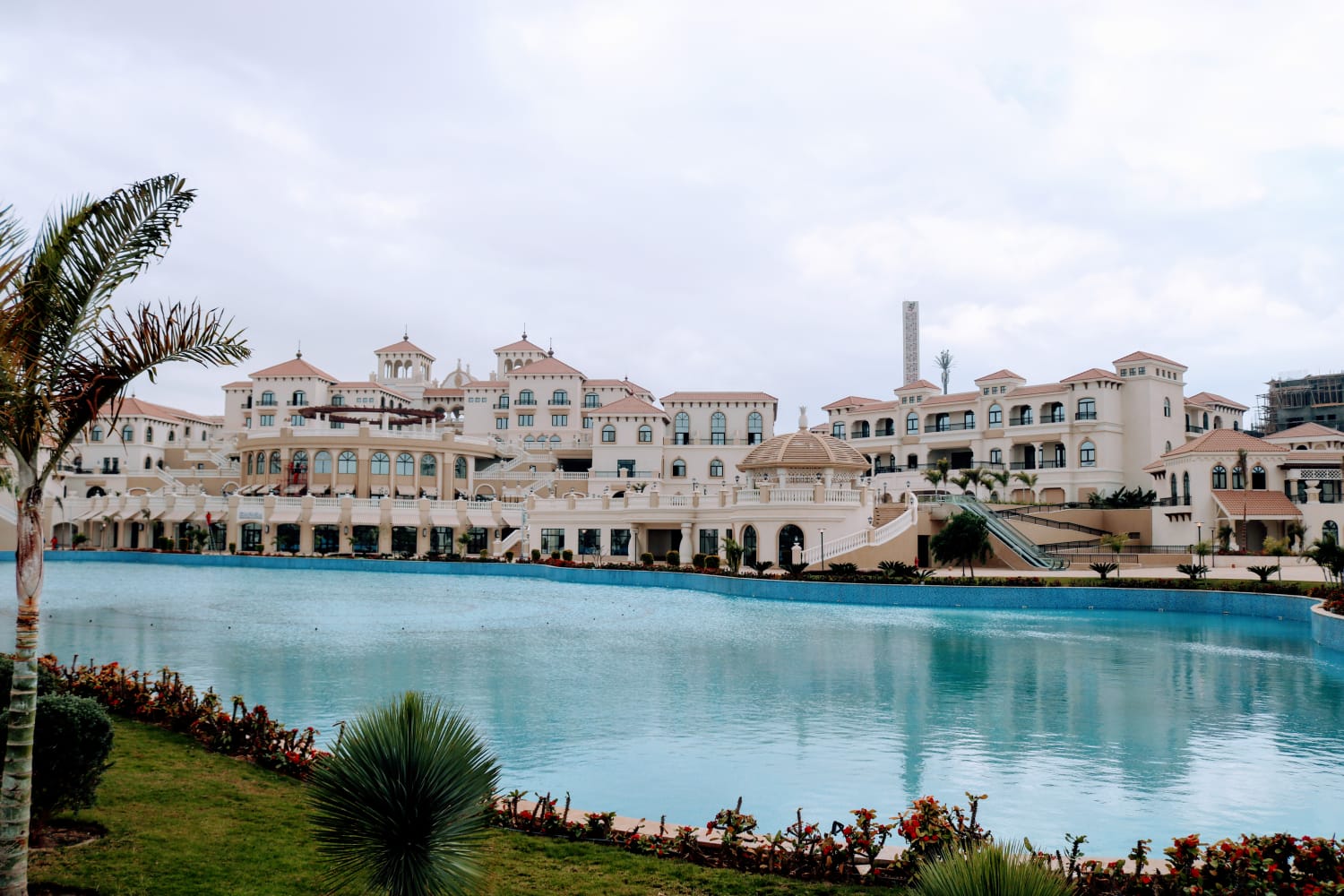 المنطقة التجارية الترفيهية "The Village" في سيليا بالعاصمة الجديدة المنطقة التجارية الترفيهية "The Village" في سيليا بالعاصمة الجديدة