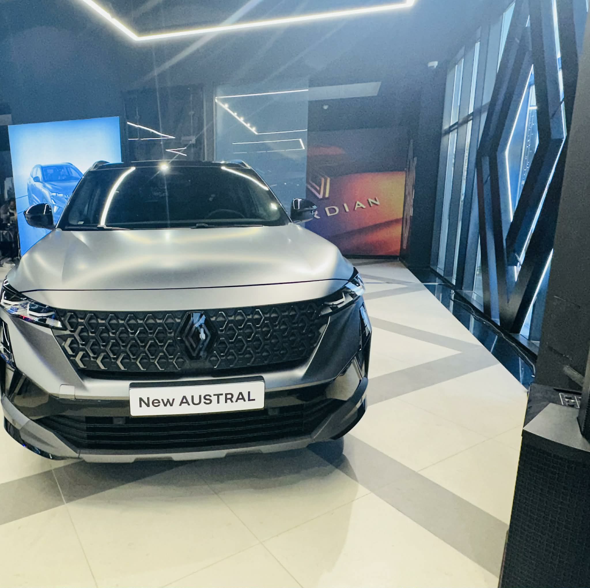 «المصرية العالمية» تطرح سيارة «رينو أوسترال» فى السوق المصرى