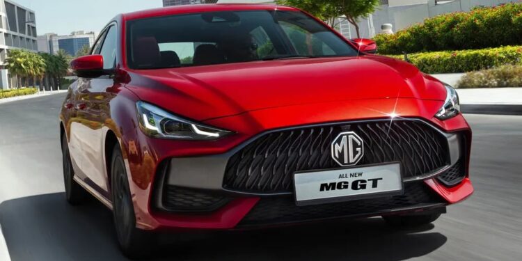 «منصور» تطلق سيارة «MG GT» الجديدة بالسوق المصرى