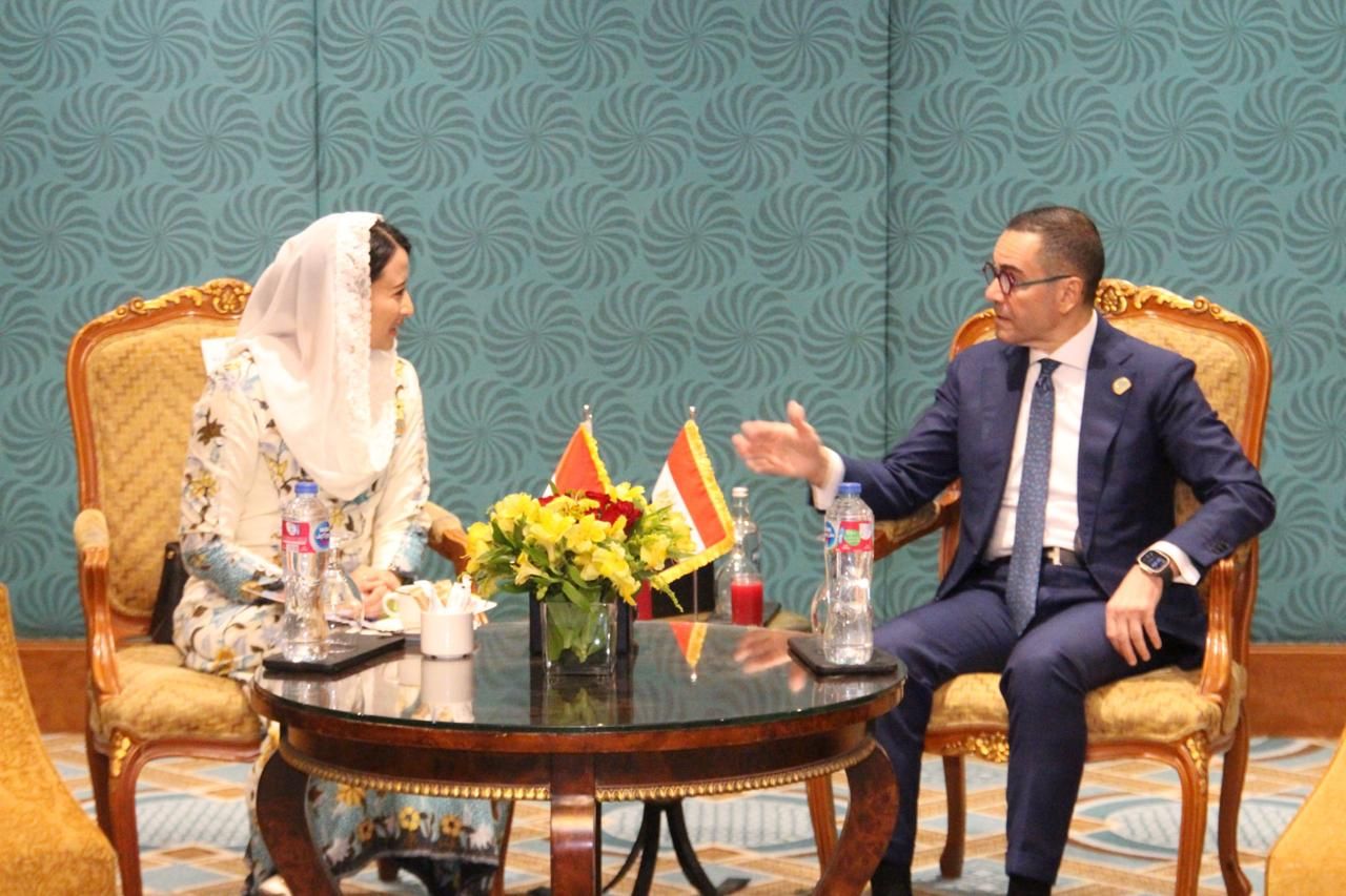 مصر وإندونيسيا تبحثان تعزيز العلاقات التجارية والاستثمارية