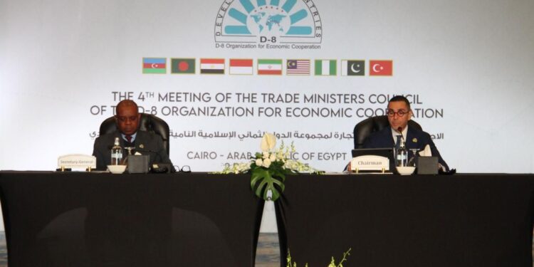 وزير الاستثمار: 150 مليار دولار حجم التجارة بين مجموعة D-8 في 2024