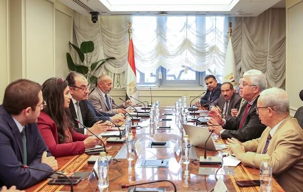 الحكومة تبحث إنشاء أول مدينة تعليمية جامعية متكاملة في إقليم الدلتا