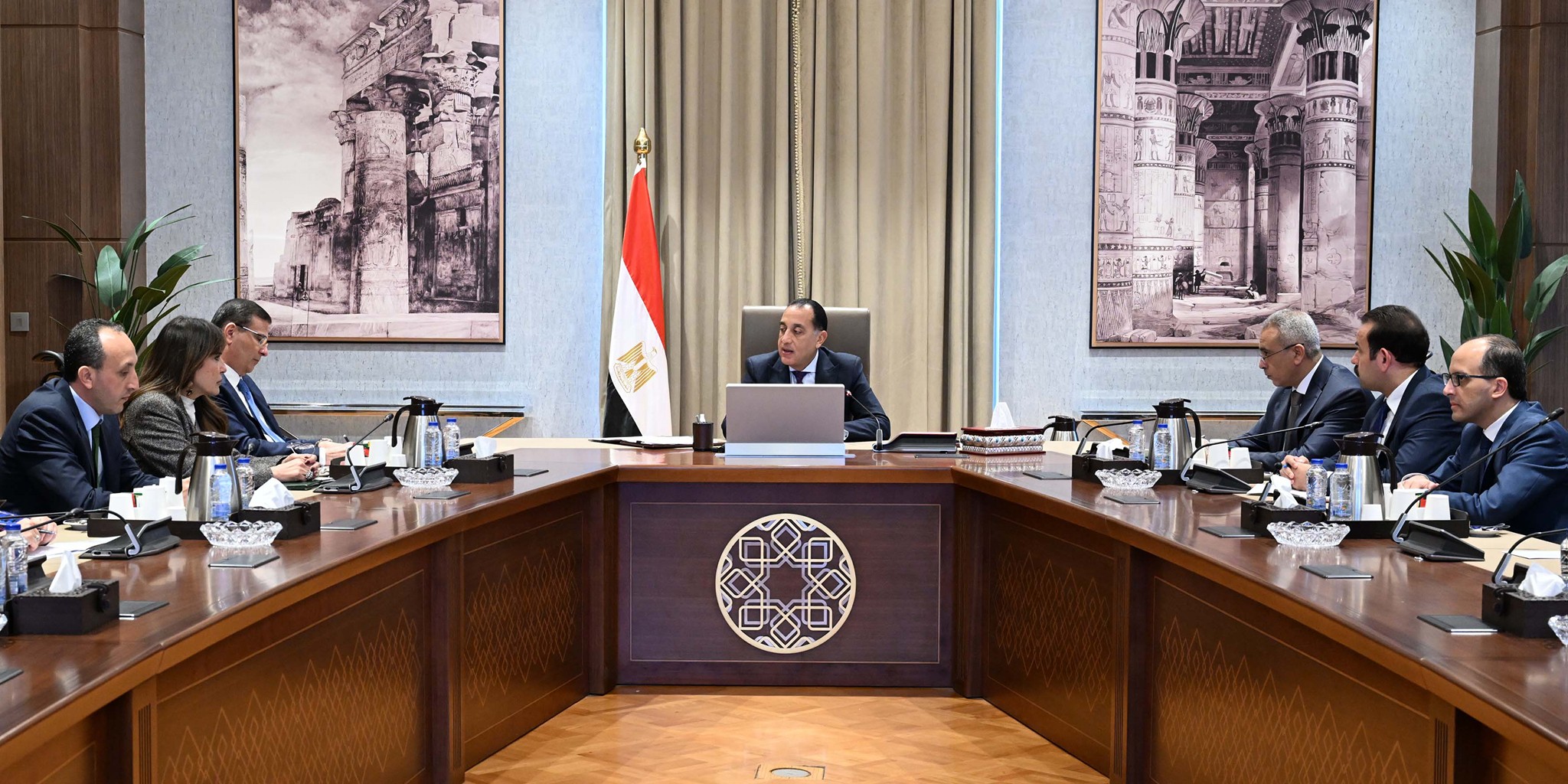 رئيس الوزراء يتابع جهود توافر السلع الغذائية والمنتجات الزراعية في الأسواق