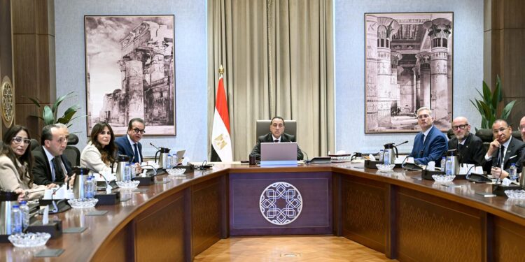 الصحة تتفق مع «إيني» على إدارة وتشغيل مستشفيتي «هليوبوليس الجديد» و«العاصمة الجديدة 2»