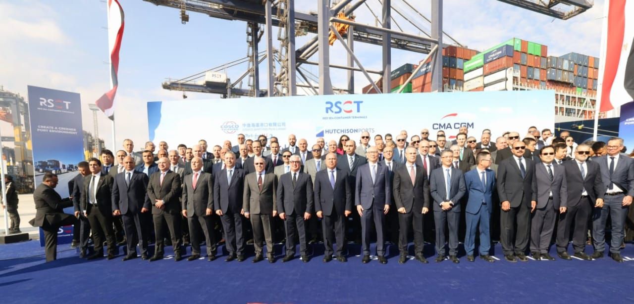 بدء التشغيل التجريبي لمحطة البحر الأحمر لتداول الحاويات بميناء السخنة