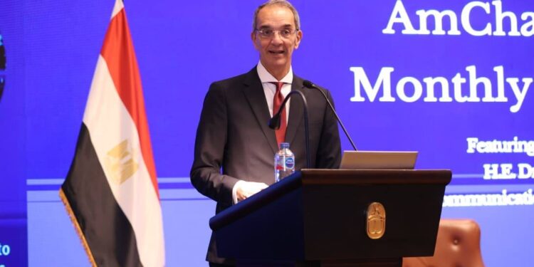 وزير الاتصالات: ارتفاع صادرات التعهيد إلى 4.8 مليار دولار خلال 2025