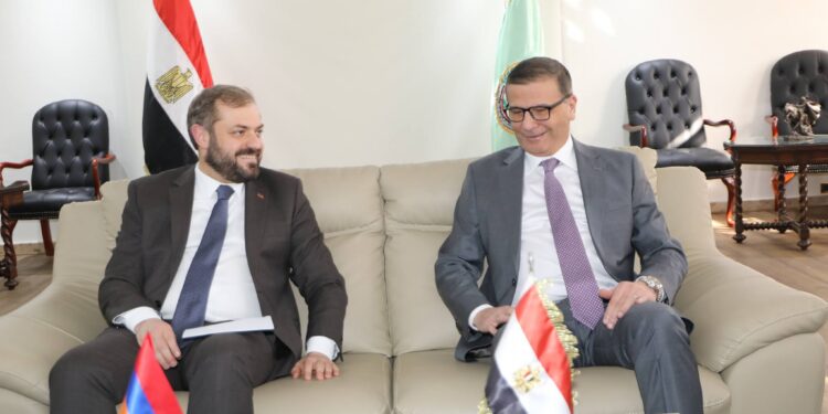 وزير الزراعة: مستعدون لتلبية احتياجات أرمينيا من السلع الاستراتيجية