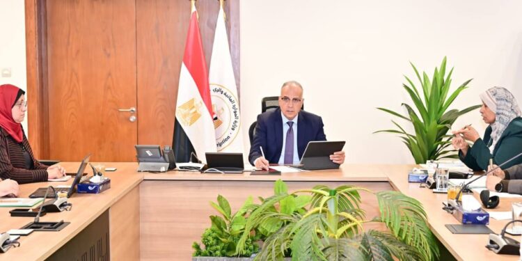 وزير الري يوجه "المساحة" بإعداد مسار عمل لإجراءات نزع الملكية