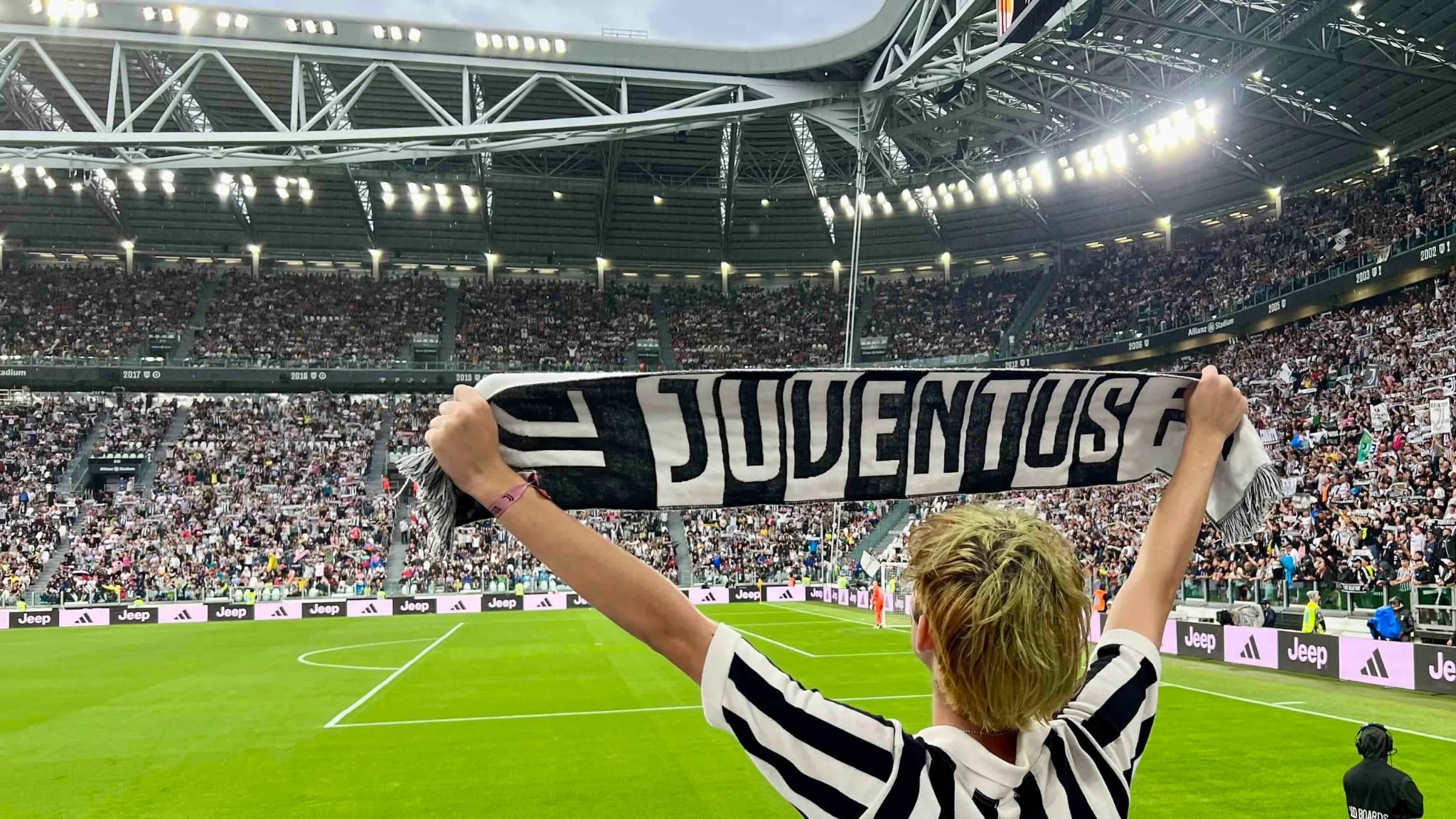 نادي يوفنتوس الإيطالي