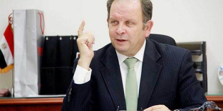 عاطر حنورة، رئيس الوحدة المركزية للمشاركة مع القطاع الخاص بوزارة المالية