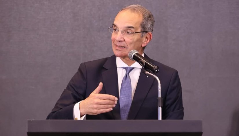 وزير الاتصالات