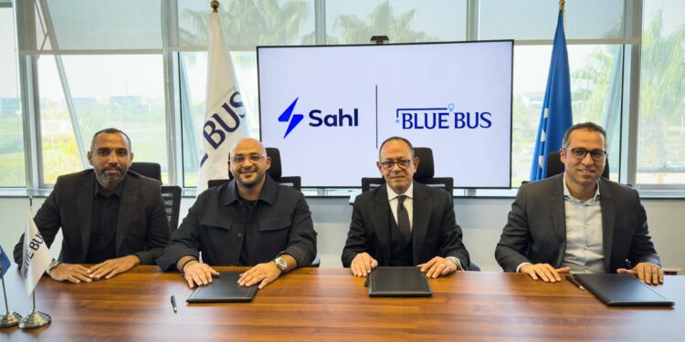 "بلو باص" تطوّر منظومة الدفع الرقمي عبر بروتوكول تعاون مع منصة "سهل"