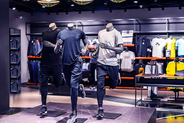 الملابس الرياضية