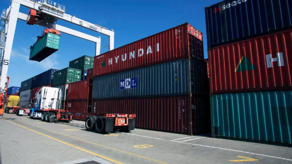 الموانئ الجافة