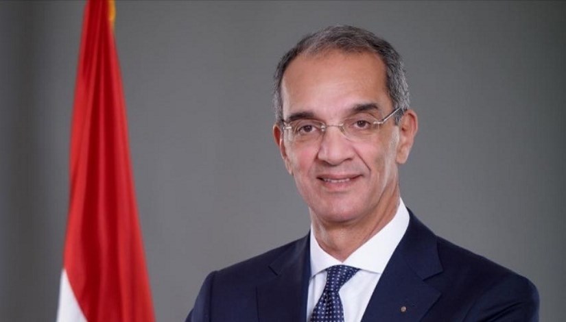 وزير الاتصالات