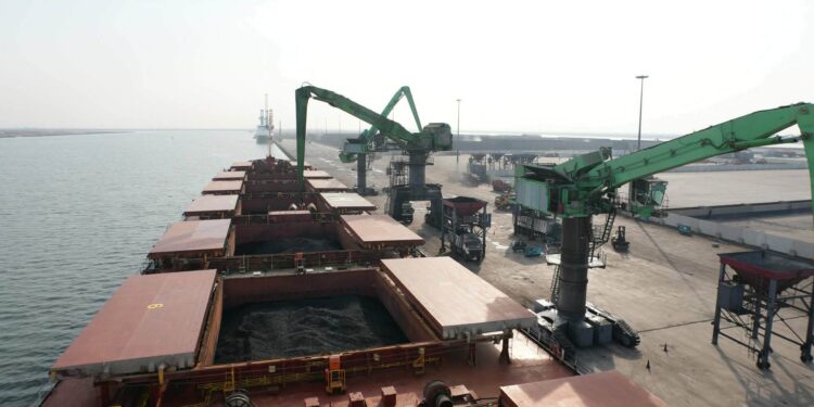 سكاى بورتس، صادرات الأسمنت