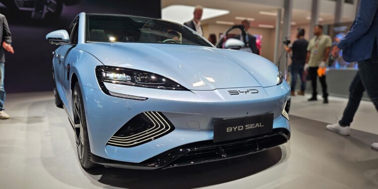 السيارات الكهربائية