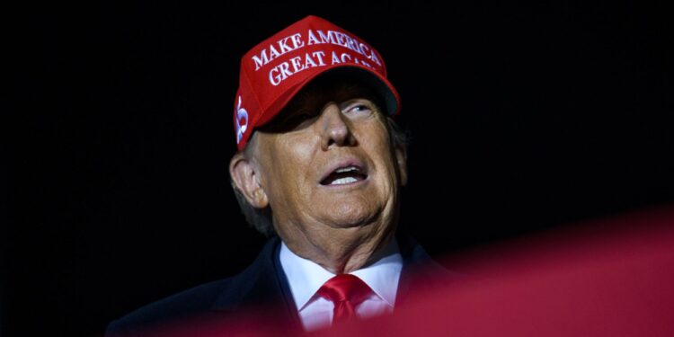 تمويل "ترامب" الانتخابي يبدأ 2026 بخزينة تقارب 300 مليون دولار