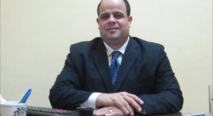 أ.د أنور النقيب أستاذ الاقتصاد والتمويل بكلية العلوم الإدارية - أكاديمية السادات