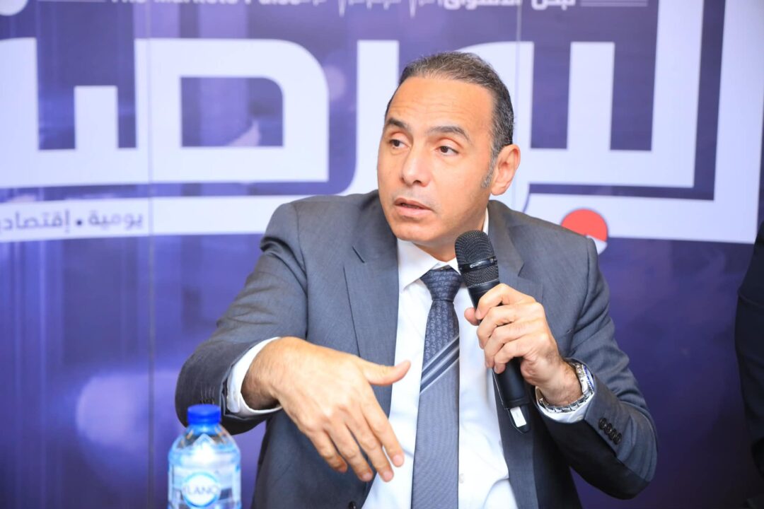 الدكتور إسلام عزام رئيس البورصة المصرية