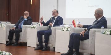 وزير المالية: مراجعة “التعريفة الجمركية” لدفع مسار توطين الصناعة