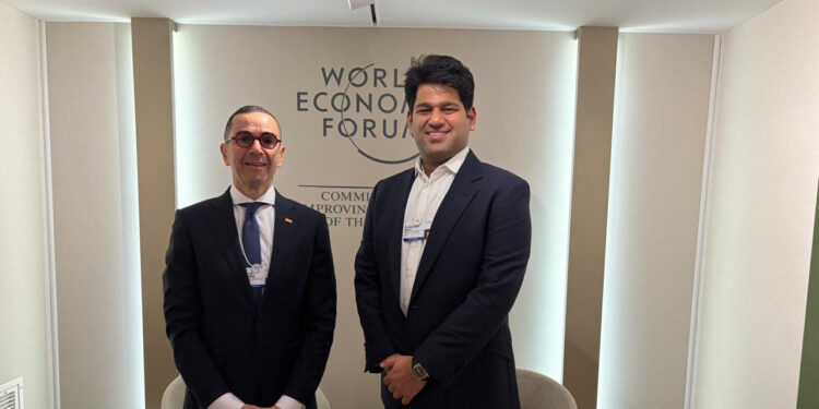 "TVS Motors" الهندية تخطط لإنشاء أكبر مصنع للدراجات النارية في إفريقيا بمصر