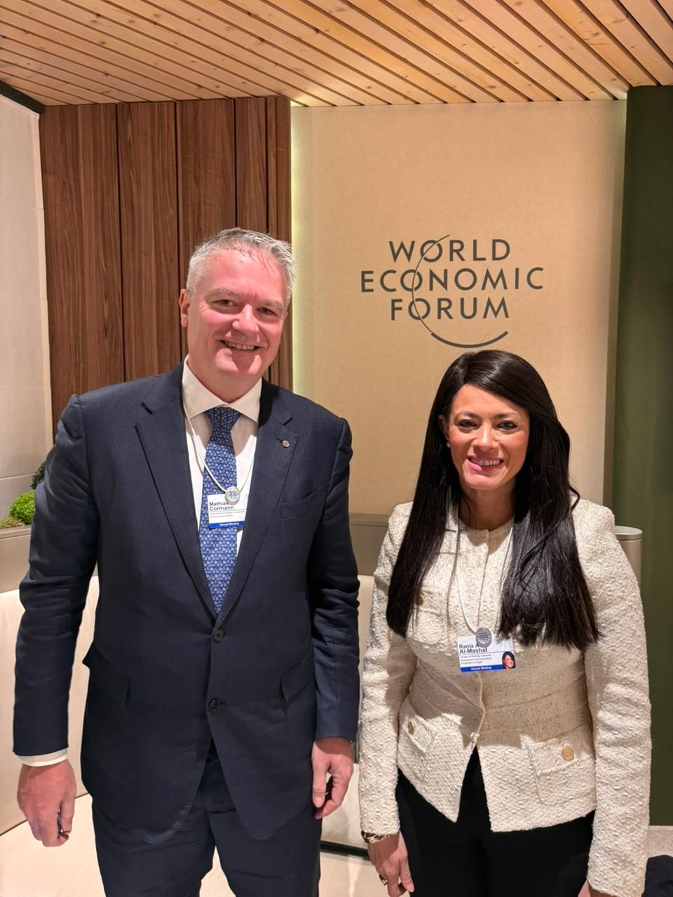 “المشاط” خلال “دافوس”: مصر تعمل على توفير بيئة أكثر جاذبية للاستثمار المحلى والأجنبى