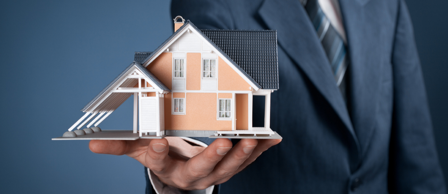 السماسرة العقاريين ؛ التسويق العقاري ؛ العقارات